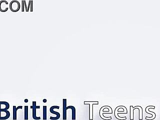 Latina teen moans on big cock doggystyle 😍