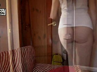 College Girl Fingers Herself in Shower to Climax