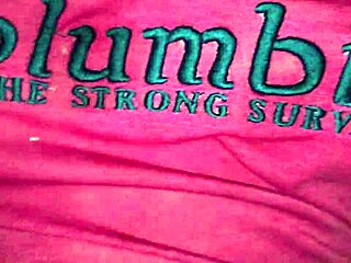 Double penetration for Latina MILF