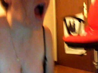 Nicoletta's Intense Emotional Journey With Soap Fetish In Private