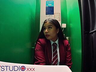 Student gets wild sucking dick at the gloryhole, unreal!