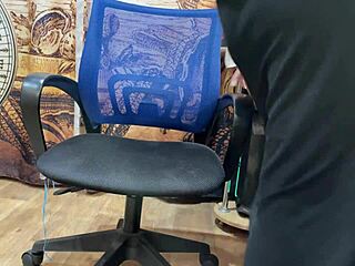 Teen Feels Intense Pleasure In Threesome Sucking And Cum In Mouth