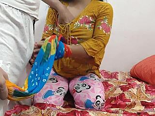 Indian desi girlfriend outdoor sex fucking with hotel room