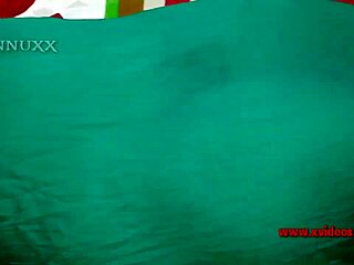 Wow! Desi Girlfriend’s Pussy Pounded Closeup by Boyfriend!