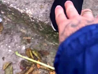 patricinha da buceta rosa subindo o morro louca de tesao pra dar a bucetinha