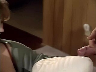 Retro blonde teen split wide in classic footage