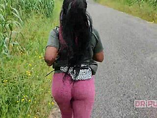 ebony with big ass in leggings running alone