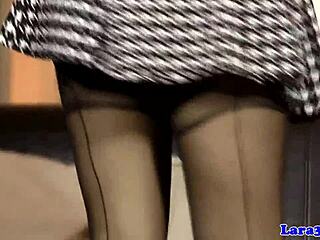 heeled british cougar gets fingered before oral pleasure