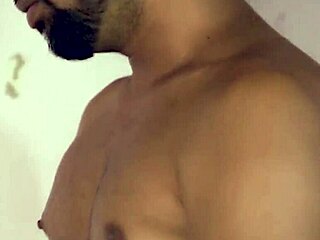 सुनो, इंडियन भाभी को देवर आउटडोर में बेंट ओवर करता है!