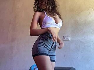 Argentinian Babe's Secret Videos Reveal Her Nympho Side