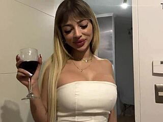 Se filtra video de gatita veve chilena culiando a un fan de 20 años en providencia santiago de chile