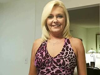 she's all about sucking and fucking those cocks 😏