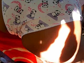 I met a stunning brunette amateur outdoors and masturbated with her until cum