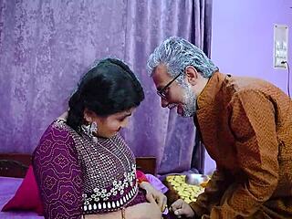 दादाजी ने मासूम कुमारी लड़की के साथ ब्रूटल हार्डकोर सेशन किया