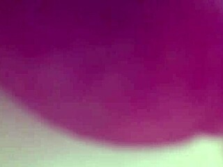 Pissing in the sink with closeup