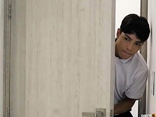 I Masturbate Watching Stepmother Get Fucked