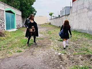 My first experience with a beautiful trans woman was crazy and exciting!