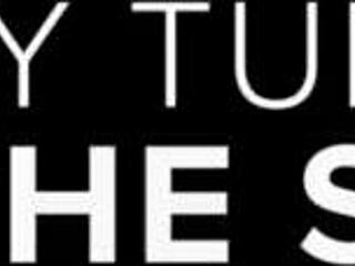 i love how vixenplus naughty college student aria craves big black cock