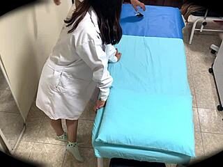 हिडन कैम ने हॉस्पिटल में क्यूट मेक्सिकन बेब का सैक्सी ब्लोजॉब पकड़ा!