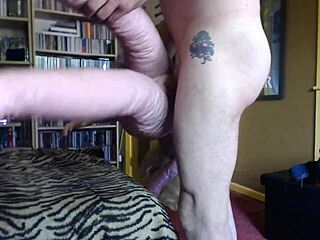 getting naked outdoors for a pee then fucking my sex doll inside 😏