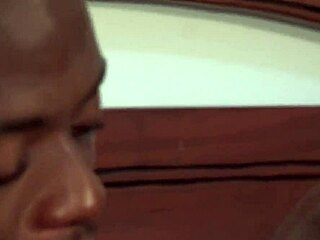 Banana Seller's Hot Street Sex?