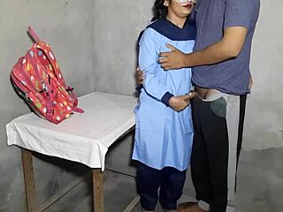 फर्स्ट टाइम इंडियन स्कूलगर्ल इंटेंस डिजायर फील करती है