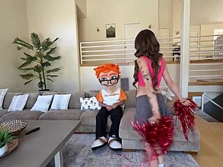 Intense handjob and blowjob in porn casting