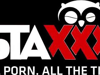 Milfs Fuck By The Pool!