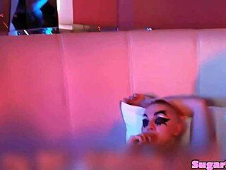 Hannamontana Feels Intense Pleasure Fucking Two Men with Dildo