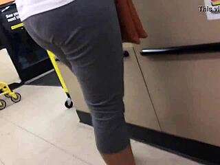 what secrets do these two moms hide while shopping?