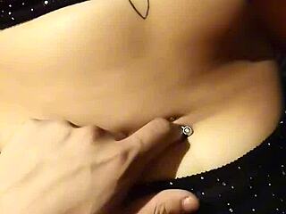 i relax with her belly button massage