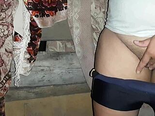 Caught Stranger Masturbating In Abandoned House, Watched Her Cum!