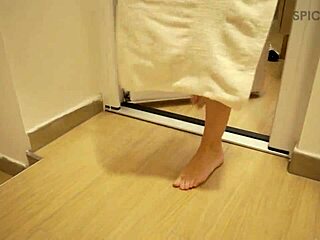 Fucking hot workout with slutty Sara Bell at gym... damn she’s good!