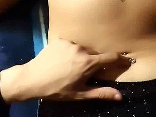 i relax with her belly button massage