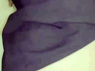 did you see amoosinas cum on white ass in airport wc?