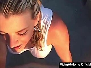 Mature Blonde Vicky Vette Loves Fuck And Suck Rokks Cock Outside