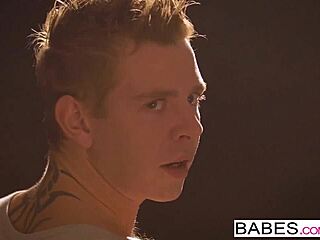 i'm watching chad rockwell and rebecca volpetti in this hot 3some, love me hard!