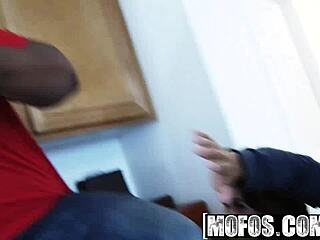 Sexmex Maid Valeria Lopez Pleases Boss Quickly