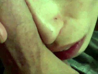 कैंडी क्रॉस के साथ कडल मोमेंट्स मुझे बिल्कुल मेस्ड अप कर देते हैं... सोच भी नहीं सकता सीधे!