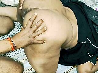 Desi bhabhi sex videos hard-core fucking neighbour boys!