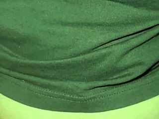 Homemade Thai Babe Fingers Her Wet Pussy 😏