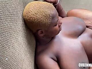 Wet Sarah Fucks Outdoor With Big Ass Creampie