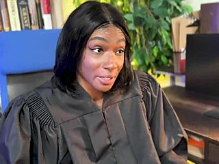 judge paris love breeds with white inmate, getting creampied?