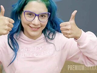 Min Galilea in premium bukkake session with intense interactions