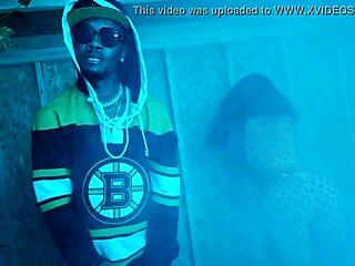 she's sucking his dick like a popsicle in rough banging