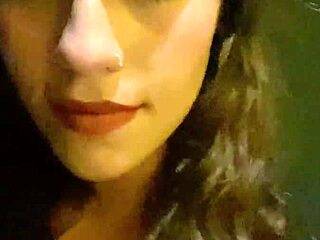 i chat with aprilbigass showing her big ass for 11 minutes