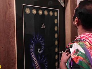 Laundry Boy FUCKS Neighbour's Wife in REAL HARDCORE Sex