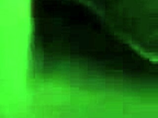 comendo a novinha enquanto os pais dela não estão em casa.