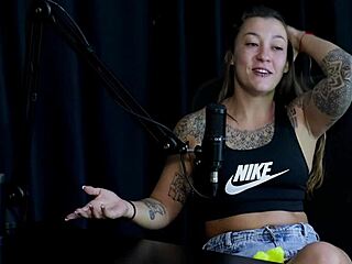 Flor de Damiana wants to fuck two bi men