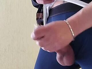 Masturbate This Huge Cock Outdoor Quickie